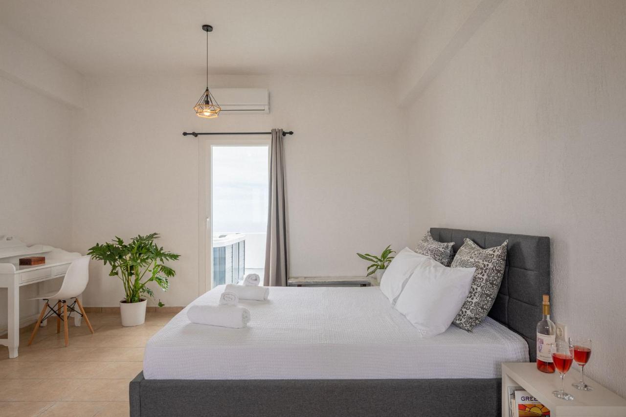 White Utopia Apartments And Maisonettes Imerovigli  Exterior photo
